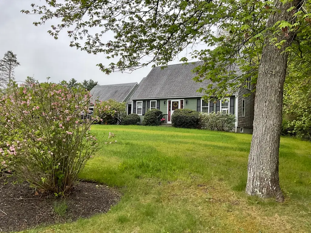 7 Bisbee Dr, Carver, MA 02330 - #1