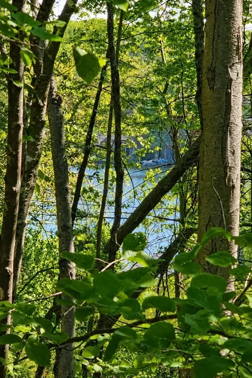12 Carey Road, Sturbridge, MA 01566