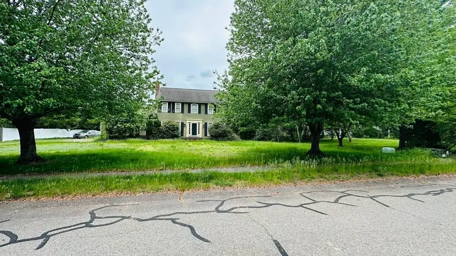 4 Canoe River Rd, Easton, MA 02334 - #2