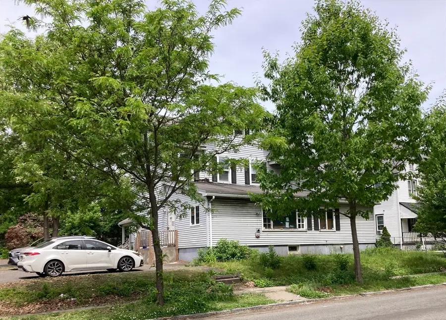 223 Elm, Holyoke, MA 01040 - #2