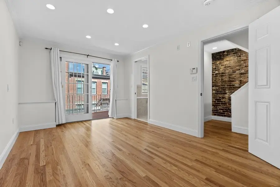 11 Wiget St #4, Boston, MA 02113 - #2
