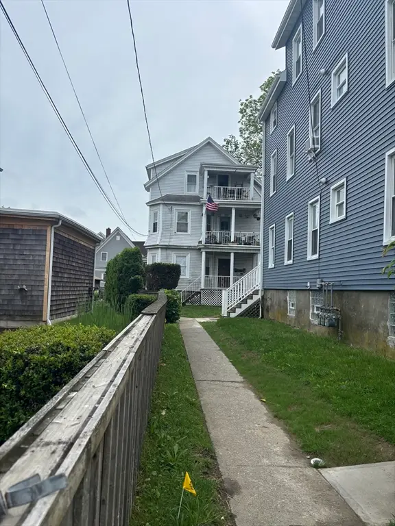 51 Summerfield St, Fall River, MA 02720 - #1