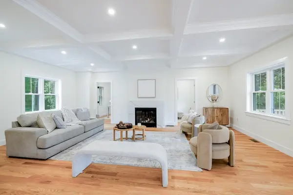 583 Fletcher St, Northbridge, MA 01588