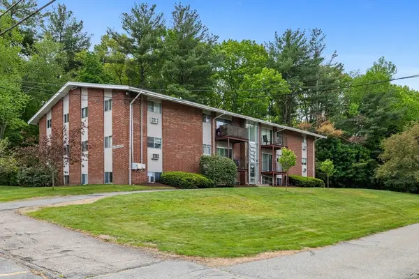 11 Longwood Dr #7, Andover, MA 01810