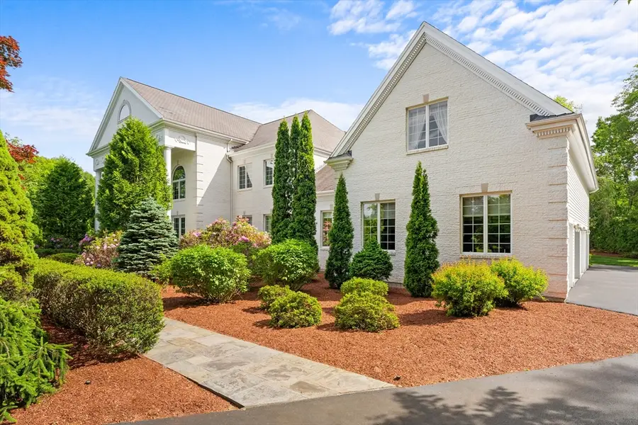 6 Steel Rd, Hopedale, MA 01747 - #2