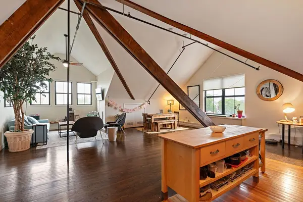 220 Spencer Ave #304, Chelsea, MA 02150