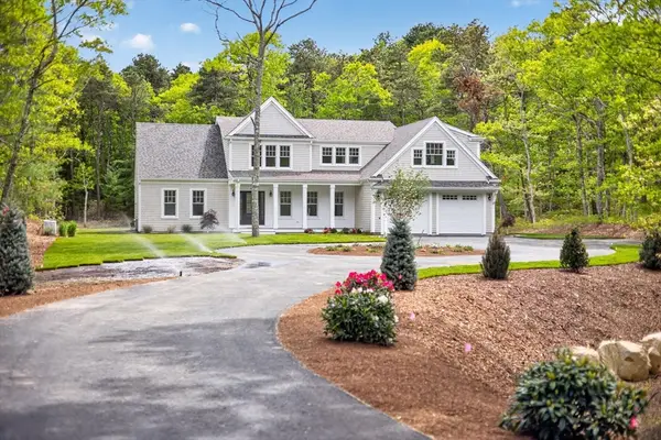 153 Oakmont Dr, Barnstable, MA 02675