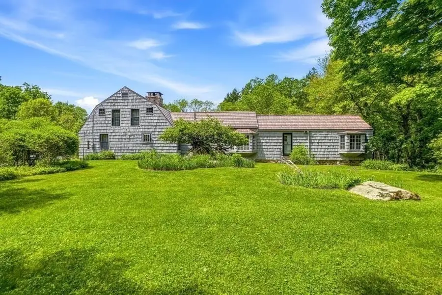 52 Elm St, Upton, MA 01568 - #3