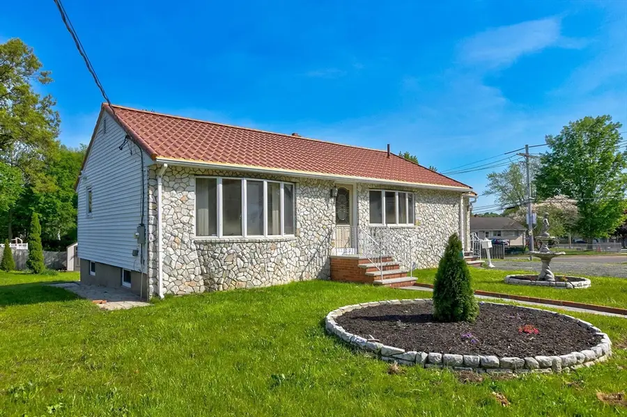 2 Herrick Road, Peabody, MA 01960 - #2