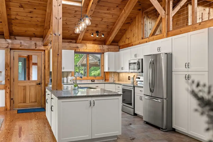 3 Whitman Pl, Beverly, MA 01915 - #2