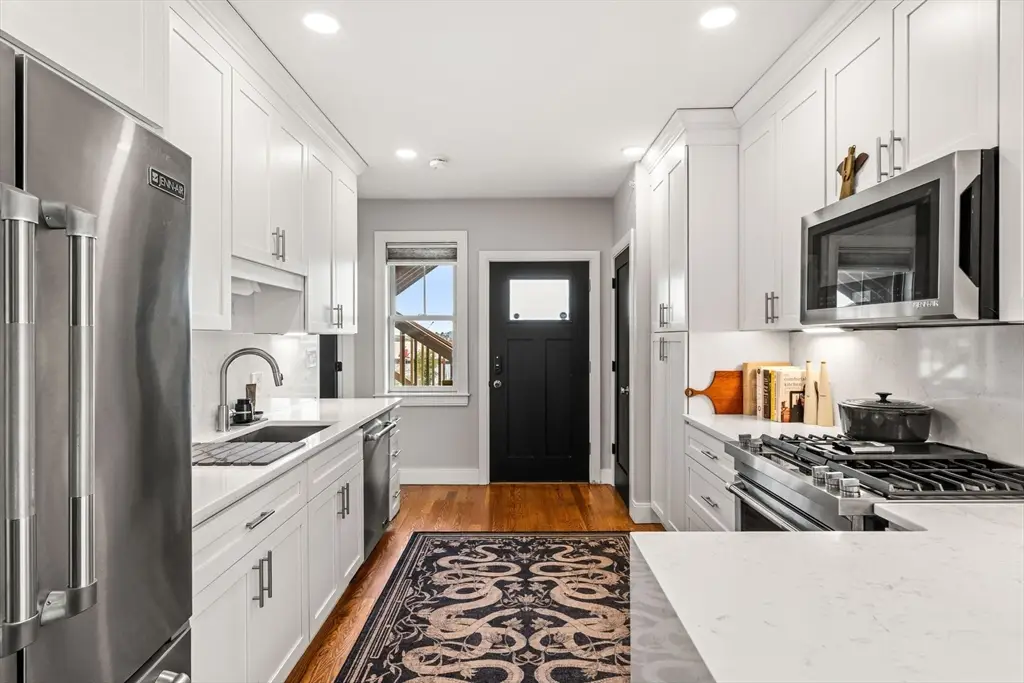 66 Falcon St #4, Boston, MA 02128 - #1
