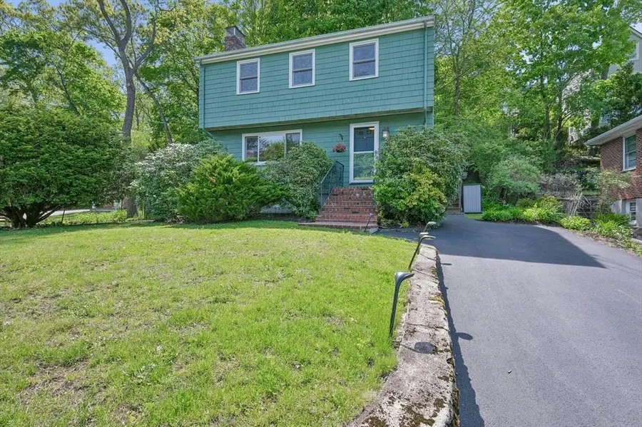 38 Albemarle Ave, Lexington, MA 02420 - #3