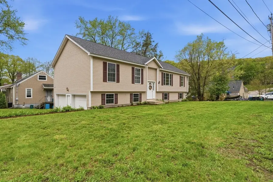 6 White Birch Dr, Worcester, MA 01602 - #2