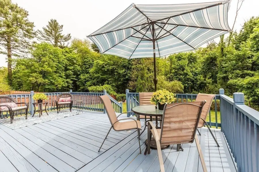 186 Pleasant St, Millis, MA 02054 - #3