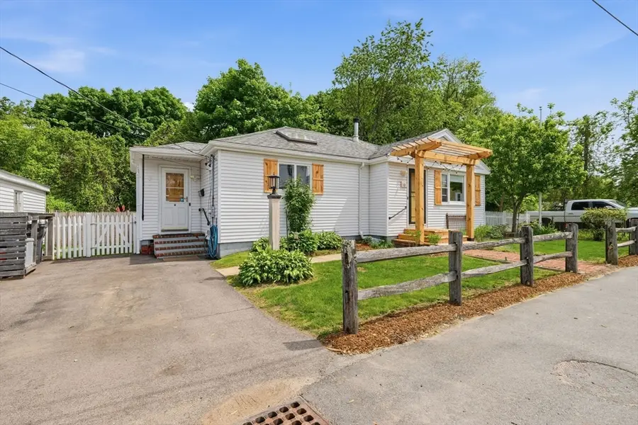 10 S Webster St, Haverhill, MA 01835 - #3