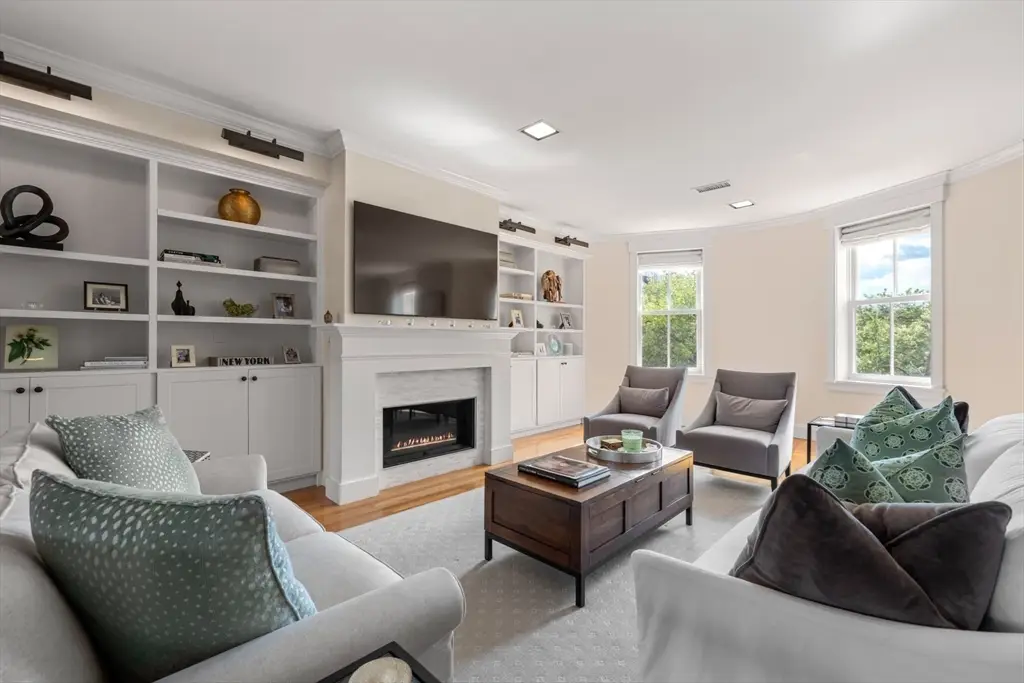 61 Dartmouth St #2, Boston, MA 02116 - #1