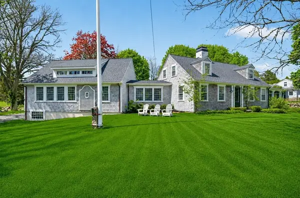 16 Prospect Street, Dartmouth, MA 02748