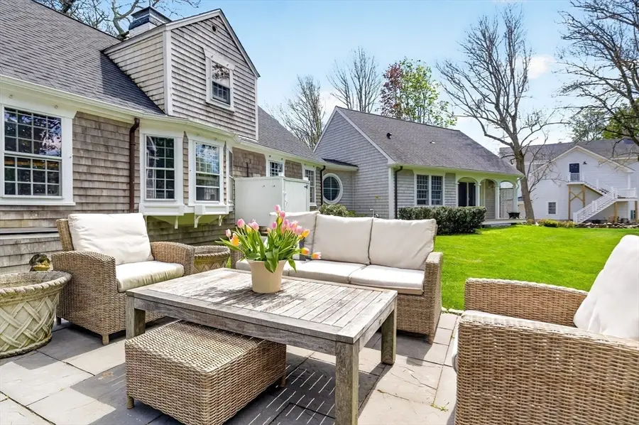 16 Prospect Street, Dartmouth, MA 02748 - #3