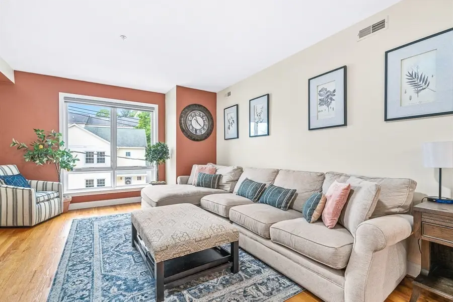 15 Guild St #302, Boston, MA 02119 - #2