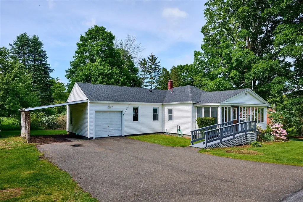 4 Petticoat Hill Rd, Williamsburg, MA 01096 - #1