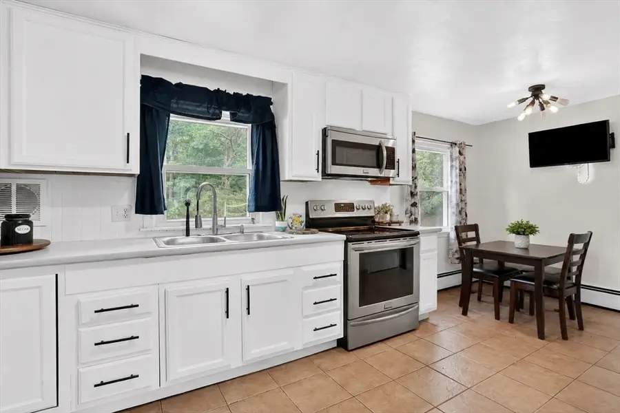 179 Knollwood St, Springfield, MA 01104 - #3