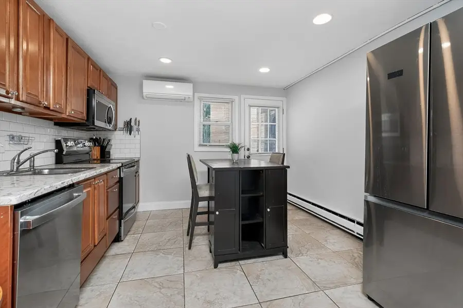 37 Marion St, Boston, MA 02128 - #3