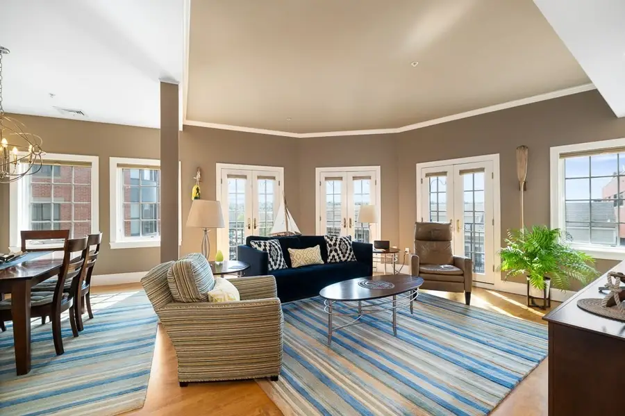 196 Main Street #Unit 2, Gloucester, MA 01930 - #3