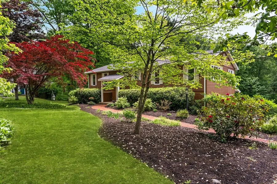 788 Burts Pit Rd, Northampton, MA 01062 - #3