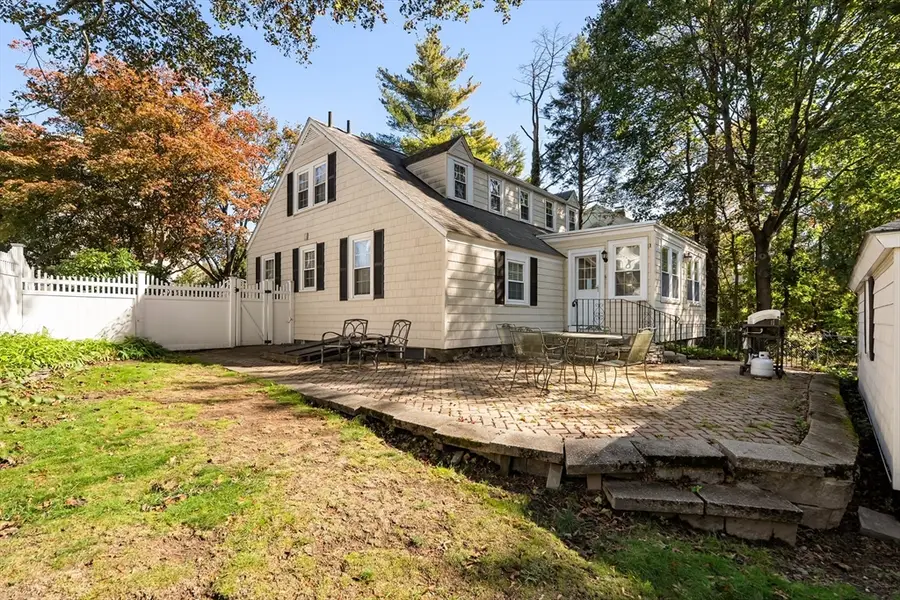 27 Park Circle, Arlington, MA 02476 - #3