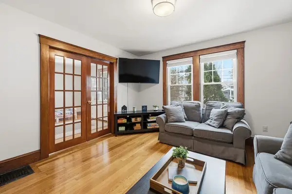 233 Lowell St #1, Waltham, MA 02453