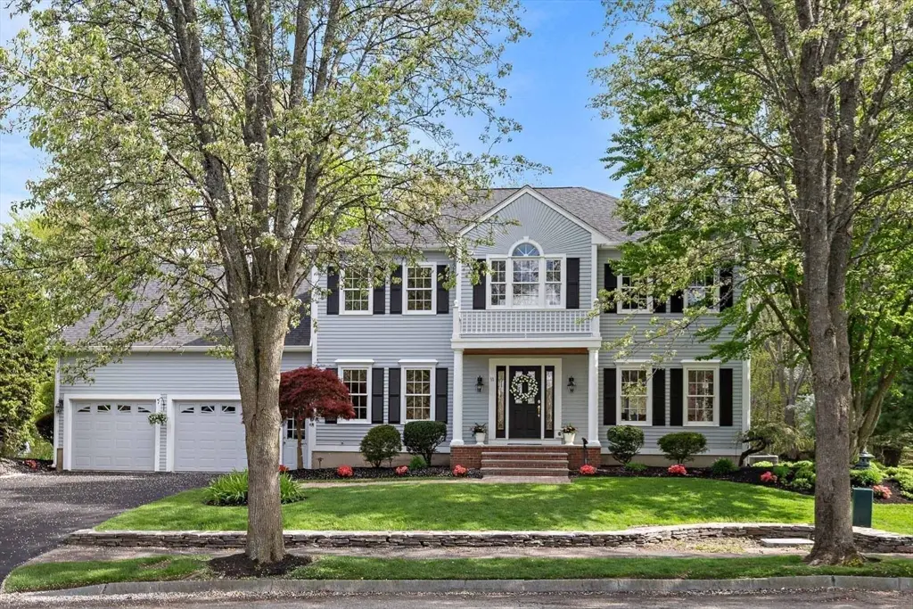 11 Rose Farm Ln, Woburn, MA 01801 - #1
