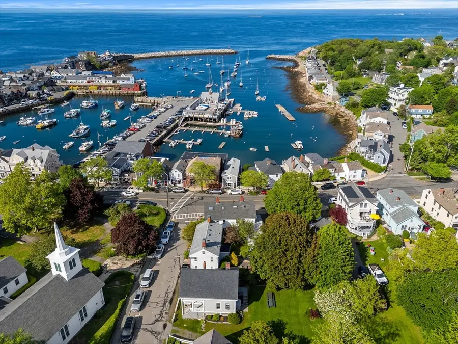 2 Mount Pleasant St #4, Rockport, MA 01966 - #2