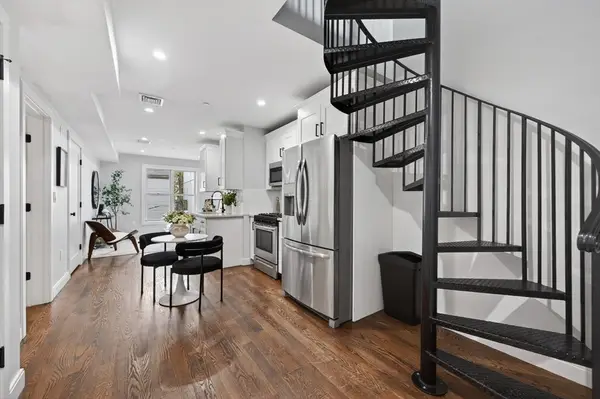 221 Paris St #1, Boston, MA 02128
