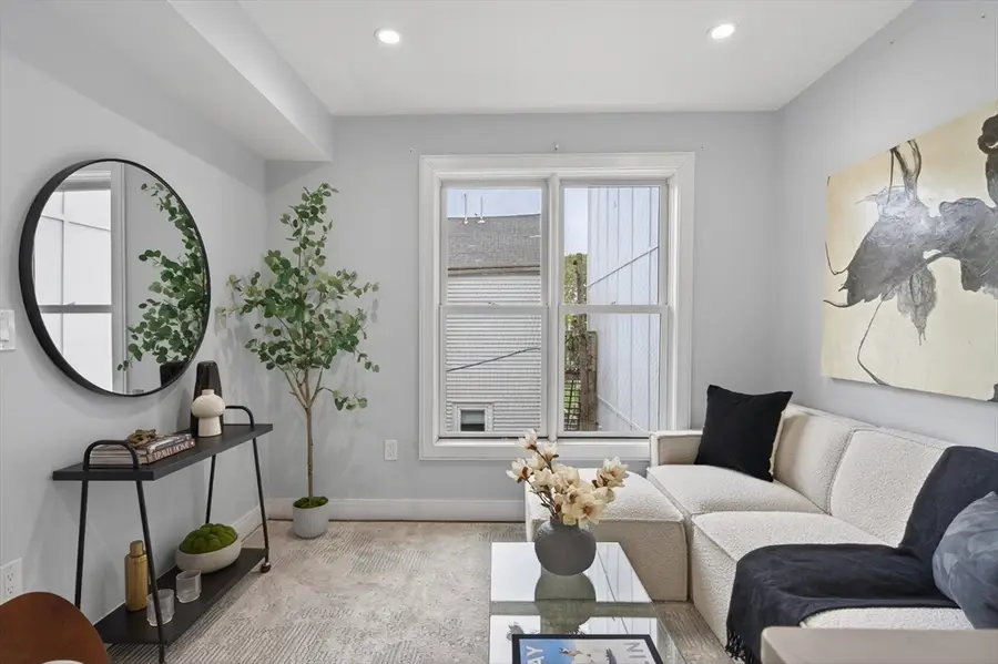 221 Paris St #1, Boston, MA 02128 - #2