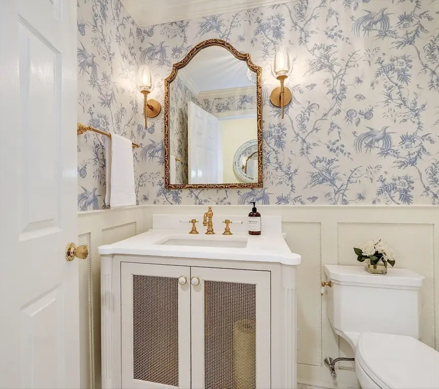 51 Pettee St #49, Newton, MA 02464 - #3