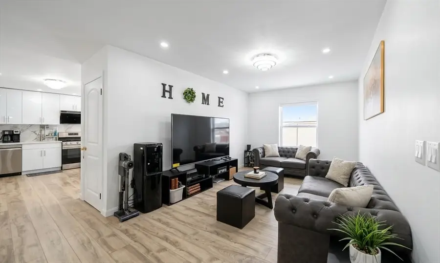146 Pierce St, Malden, MA 02148 - #3