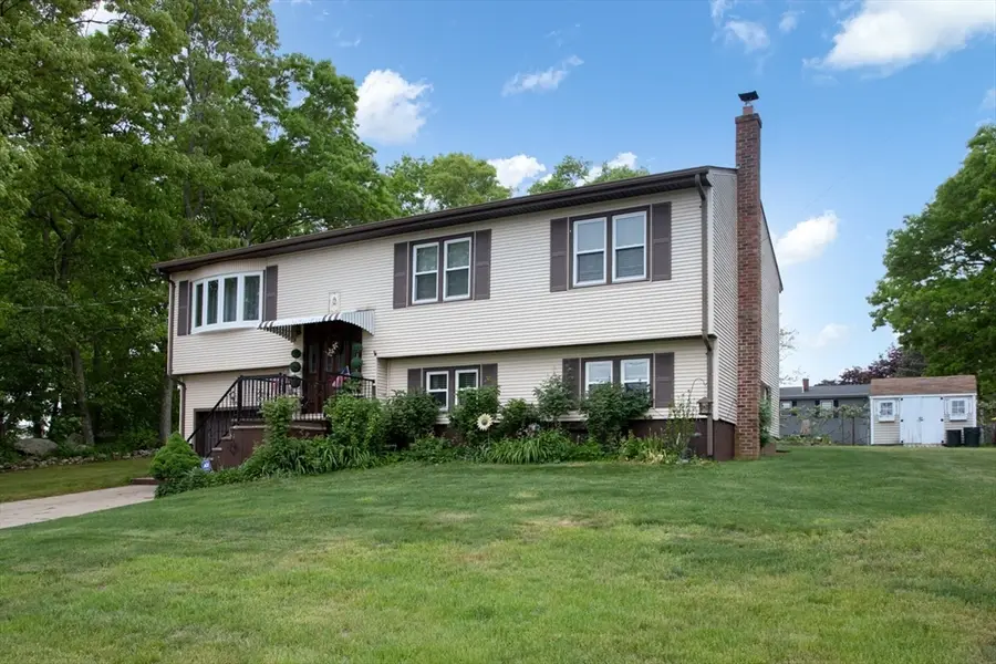 166 Stonehaven Rd, Fall River, MA 02723 - #2
