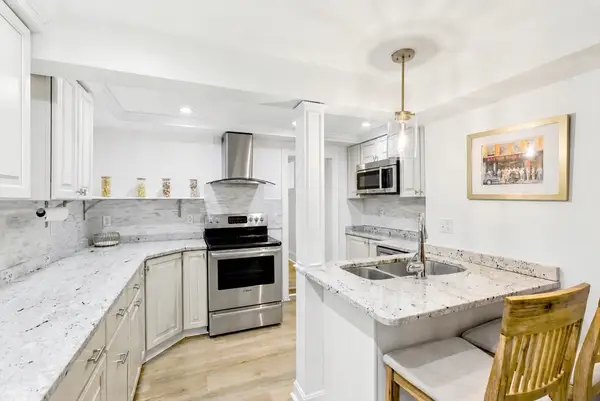 9 Park St. #8, Boston, MA 02122