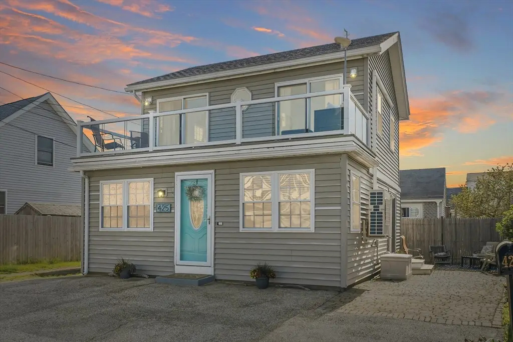 425 N End Blvd, Salisbury, MA 01952 - #1