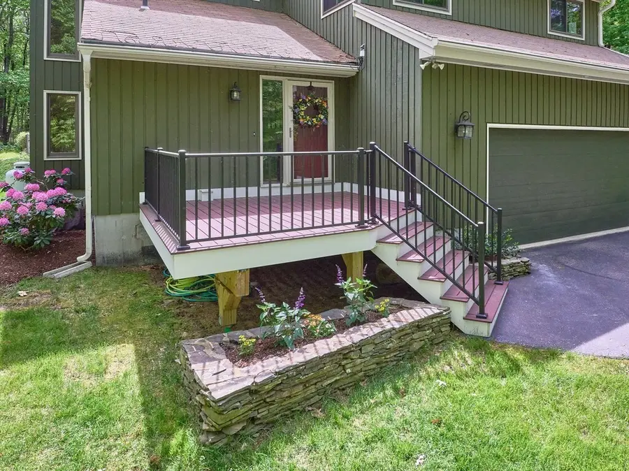 174 Cedar St, Sturbridge, MA 01566 - #3