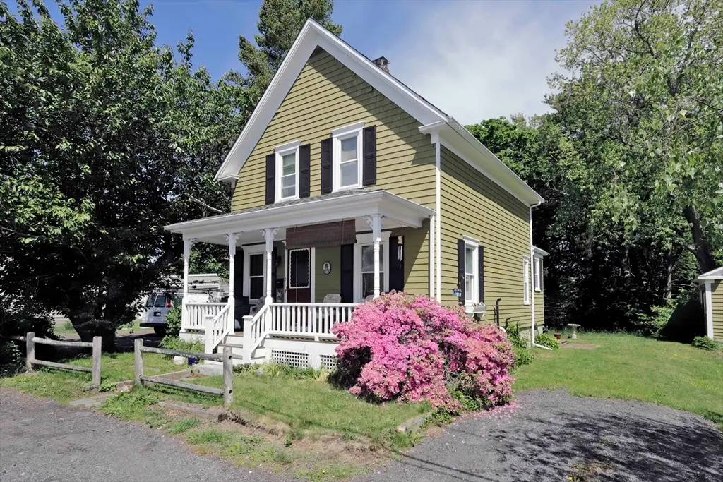 5 Anthony St, Acushnet, MA 02743 - #1