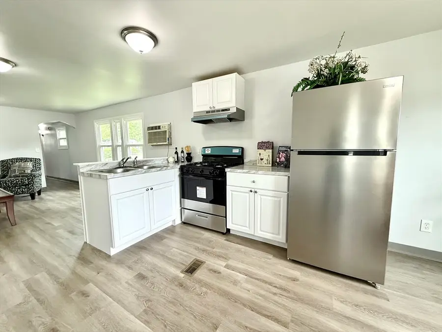 735 Memorial Dr #67, Chicopee, MA 01020 - #3