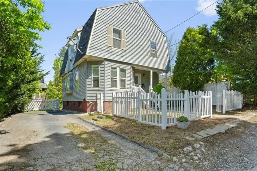 3 Wallace St, Worcester, MA 01605 - #2