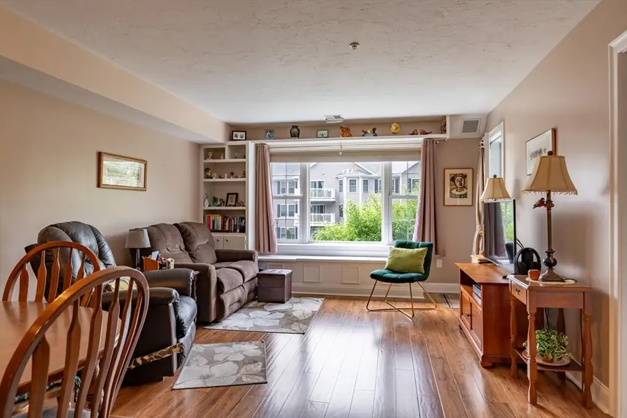 24 Greenleaves #416, Amherst, MA 01002 - #2