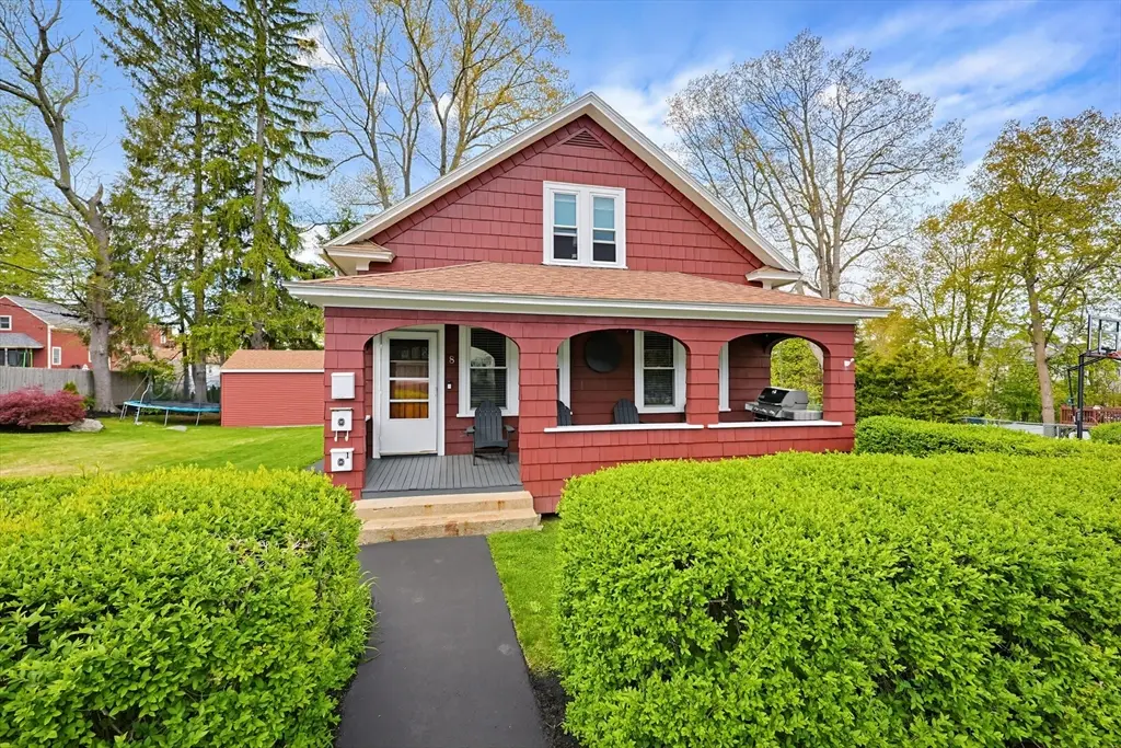 8 Elton St, Worcester, MA 01604 - #1