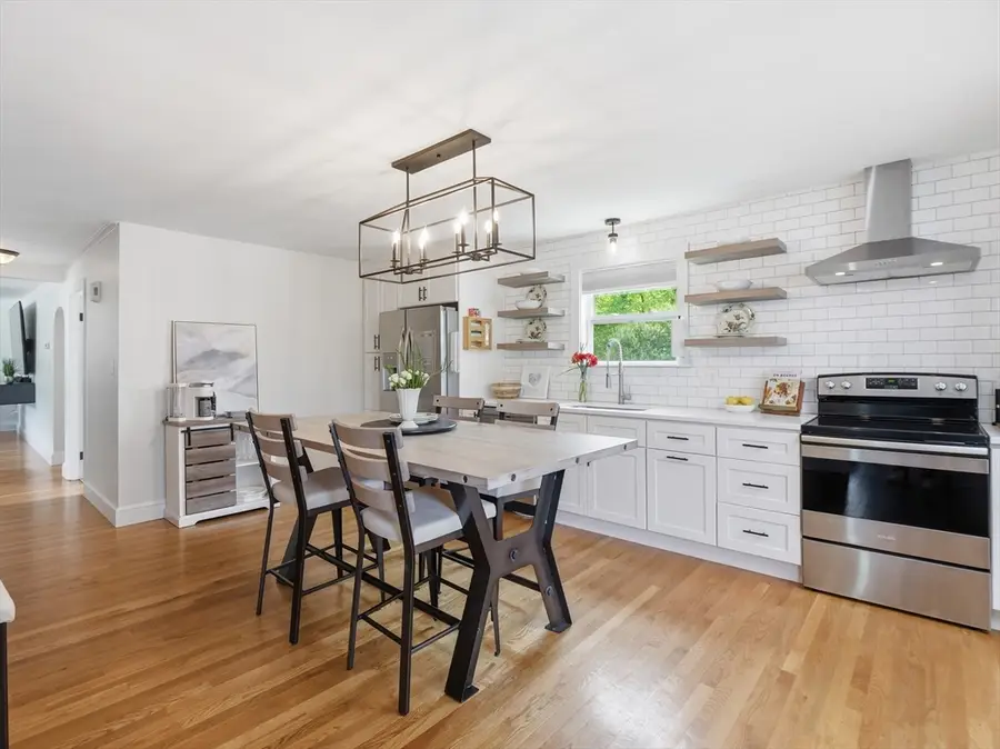 625 Turnpike St, North Andover, MA 01845 - #2
