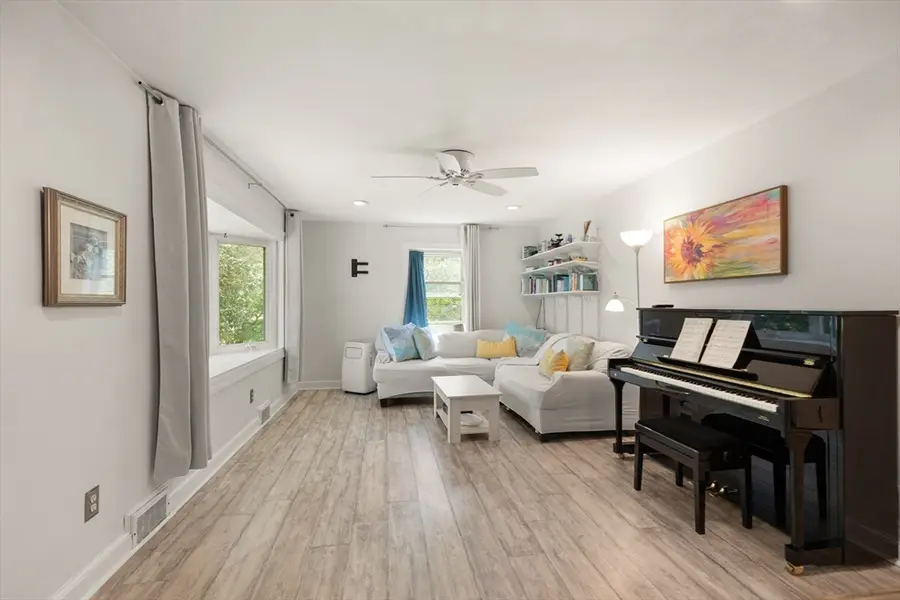 7 Marie Ave, Sharon, MA 02067 - #3