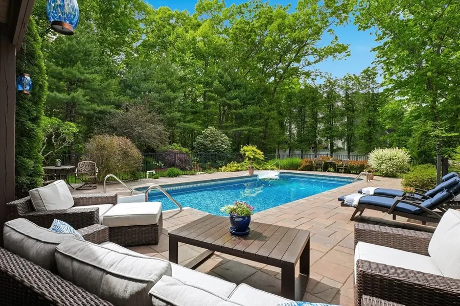 115 Webster Woods Ln, North Andover, MA 01845 - #3