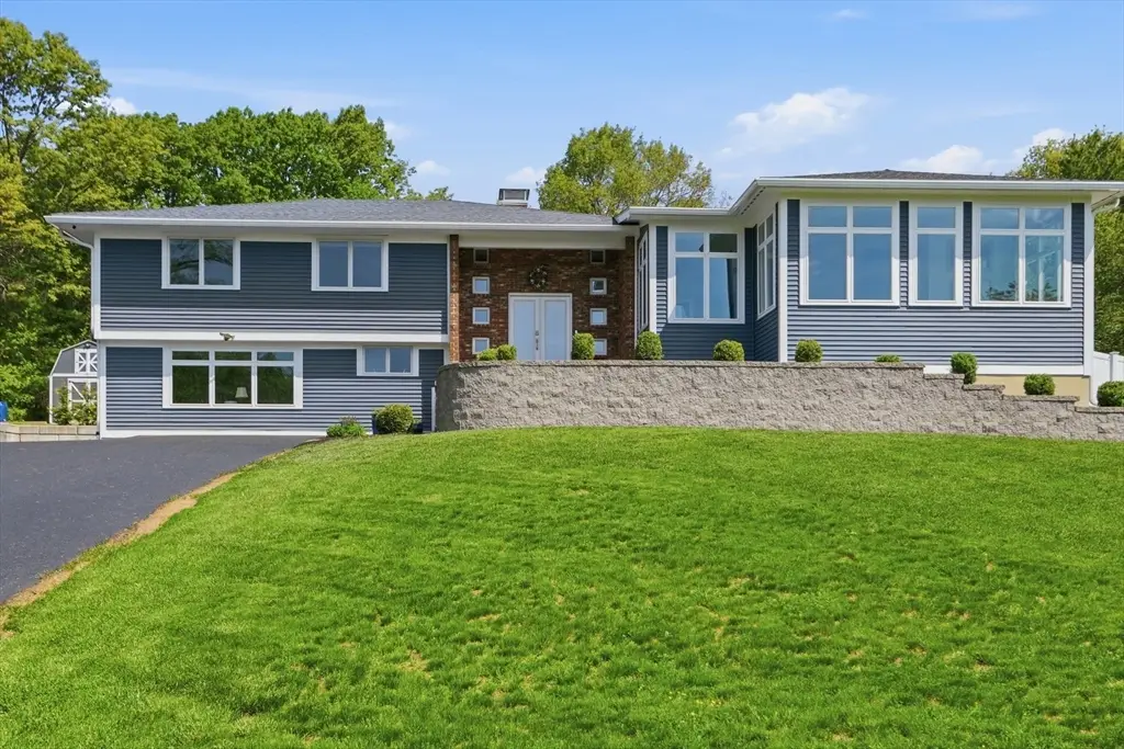 235 Kemp St, Dunstable, MA 01827 - #1