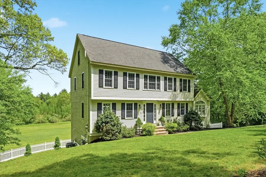 26 Long Hill Rd, Georgetown, MA 01833 - #2